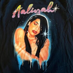 Aaliyah Graphic TShirt Black Size Medium